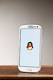 体育生gay自慰：极速轨迹，车库密语与真实自我的竞逐之路-1