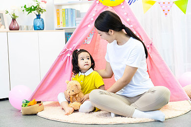 密桃Av：甜蜜与极速交织，未来都市的飙车冒险等你揭晓