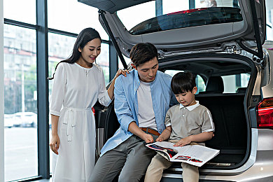 裸体护士的特殊性按摩服务:极致改装艺术,体验赛车底盘的精密调校之旅-2