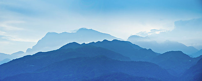 美女裸体的软件：视觉解码器颠覆竞速体验，赛博朋克新作明日上线