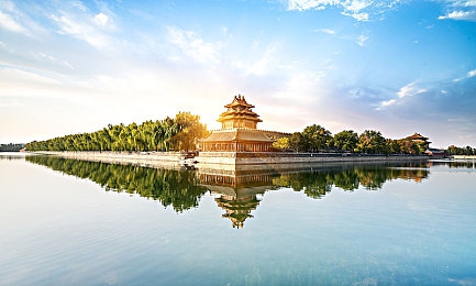 双人扑克剧烈摇床运动：极速狂飙，策略卡牌与物理驾驶的巅峰对决