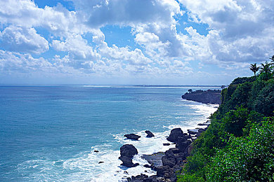 中国猛男的大粗鳮1巴：驾驭钢铁巨兽，征服中国极限公路的硬核运输传奇-2