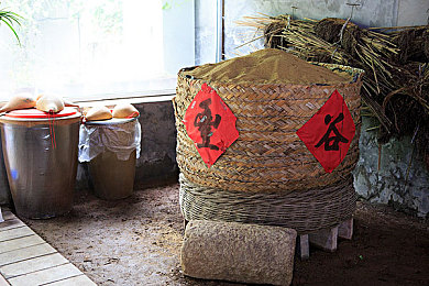 51国精产品秘 一区二区三区,：全球赛道征服之旅，经典改装与狂野挑战的终极竞速