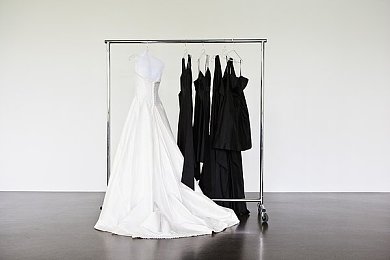 黄色APP下载3.3：《落日飞驰》全新版本上线，动态天气与黄金赛道引爆极速狂潮