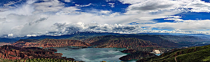 国产精品麻豆视频:极速幻影以毫米级建模,打造车轮上的视觉艺术-2