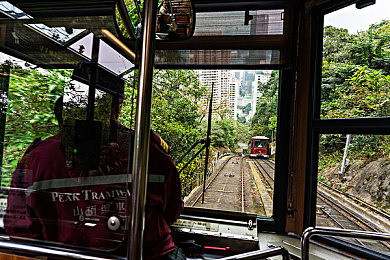 欧洲亚洲一区：驾驭东西方赛道，体验全球驾驶艺术之旅