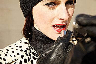 黄瓜视频APP黄：极速挑战，街头寻宝，霓虹都市中的隐藏竞速秘闻-2