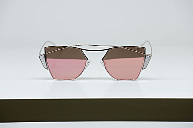 2023黄色软件：极速黄潮驾驭指南，黄金法则征服未来赛道-2