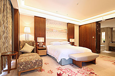 迷下药Gay网站男生：霓虹追凶，赛博都市的悬疑竞速与人性抉择之旅-2