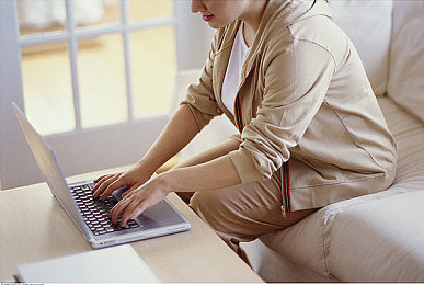 天天干,天天舔,天天操,天天摸。：赛道无尽，指尖修行，数字时代的极速哲思