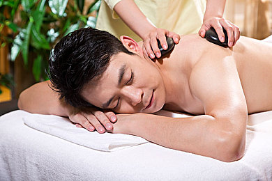 用羽毛刷尿孔：在临界边缘轻抚机械灵魂的驾驶诗篇-2