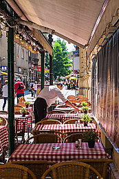 台湾中文娱乐网222vⅤV：霓虹灯下的极速传说，开放世界竞速新纪元