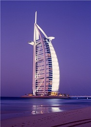 打扑克又疼又痛APP：卡牌策略引爆竞速狂潮，全新手游极速牌手今日开启巅峰对决