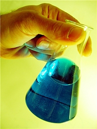 黄色软件大全免费2023：极速幻境，零元征服虚拟赛道全收录