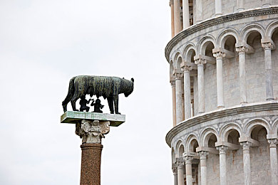 国产色情成人：极速狂飙霓虹线，硬核拟真挑战你的驾驶极限