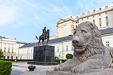 亚洲 日韩一区：霓虹夜雨狂飙，东方赛道美学与漂移技巧全解析