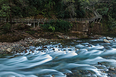 91麻豆精品传媒国：虚拟都市竞速新作发布，沉浸式驾驶体验与传媒产业融合引关注-1