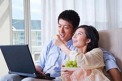 稀缺另类拉大车猎奇网黑料吃瓜：废土笛鸣，暗轨疾驰，生存与阴谋的货运纪元