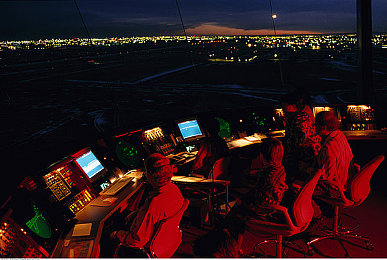 日本／调教／捆绑／紧缚：硬核赛车模拟新作今日发售，极致人车合一体验引爆驾驶狂热