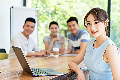 黄色软件免费下载3.0.3vivo：街头竞速新版本上线，真实物理引擎带来主机级驾驶体验-2