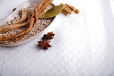 国产AV中文：本土赛车游戏崛起，中文配音与国产赛道引领沉浸新体验