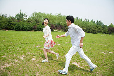 男生女生在一起差差差app：双人驾驶大冒险，差异互补共闯创意关卡，考验默契之旅-2