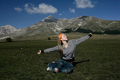 蜜桃视频上线：极速直播，全民领航，实时互动竞速新纪元-2