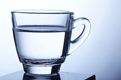 成年人黄色软件：极速边界，道德迷途中的灰色竞逐