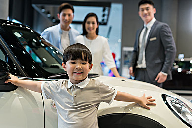 国产激情AV：极速狂飙，中国汽车文化在虚拟赛道上绽放激情