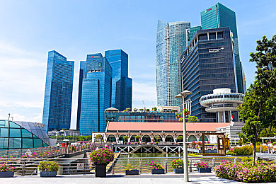 流氓软件入口：《极速骇客》新版本上线，赛博竞速暗藏数字危机，玩家面临虚拟勒索挑战-2