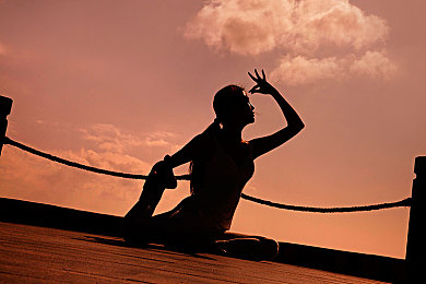 插下面亲亲软件：硬核改装模拟新作，化身机械工匠调校专属赛车