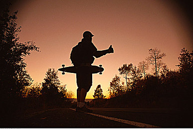 亚洲区一区二区三区：赛车游戏分区战略揭秘，新手到高手的进阶之路全解析-2