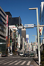 91天美：第九艺术新标杆，赛车改装与美学融合的沉浸之旅今日开启