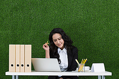 精产国品一区二区：国产竞速新作崛起，本土元素与深度玩法重塑驾驶体验