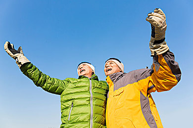 污污黄色软件：街头霓虹，规则裂痕中的速度诗篇