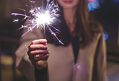 色人av：极速幻影,色彩驱动性能的赛道艺术革命