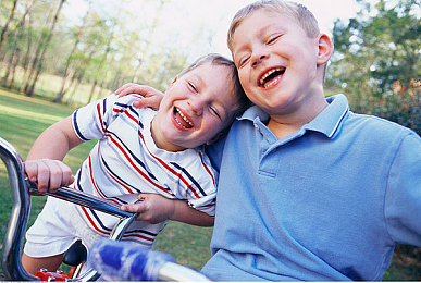 Gay_Tube_Fuck_TV很帅：虚拟主播竞速新游发布，动态数据赛道颠覆传统飙车体验