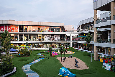 国外色情网站：暗网竞速新作上线，游走法律边缘的极速狂飙体验