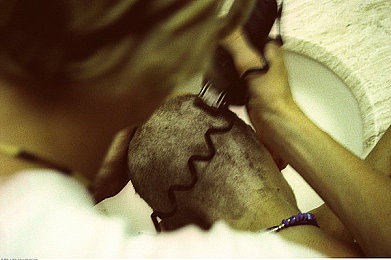 黄色软件app3.0：复古竞速新作Data Racer 3.0上线，硬核漂移与系统管理颠覆像素赛道-1