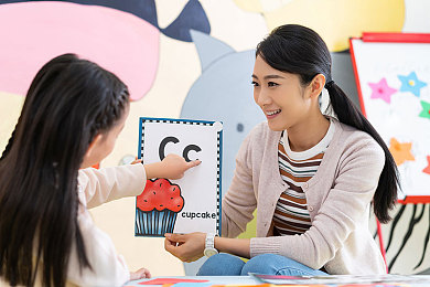 女生没有穿衣服的不干净的软件：数字病毒赛道上的道德竞速抉择