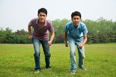 91天美麻豆传媒：极速偶像星途赛道，体验虚拟车手与偶像养成的双重竞速乐趣