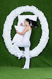 国产色Av：极速幻影,用色彩改写竞速规则的视觉革命-4