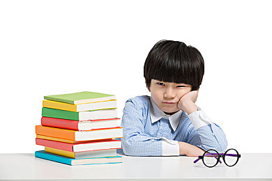 中国推特9.1高危风险免费：极速狂飙新作上线，硬核赛道挑战你的驾驶技术与风险决策