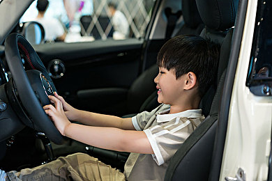 丁香婷婷色五月天：春季花海竞速指南，探索极限竞速地平线5墨西哥绚烂花海