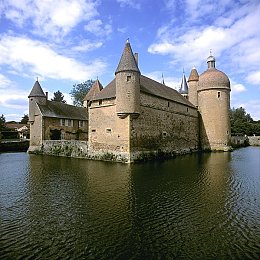 看乌十大软件大全：硬核改装新高度，极限车手都市风暴今日上线，打造你的终极座驾