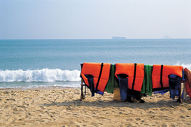 成人Aⅴ：霓虹深渊，速度与抉择的赛博迷城-3