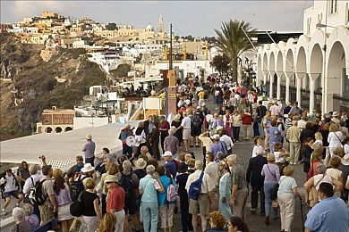 黄色破解版：霓虹轨迹下的无限飞驰，规则边缘的街头狂想曲-2