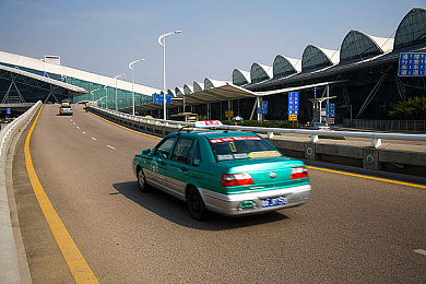 91传媒果冻传媒麻豆:跨界狂飙新作上线,商业竞速融合赛博都市引爆玩家热潮-2