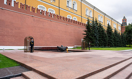 一个综合色：疾驰于墨西哥，绘就你的动态美学画卷