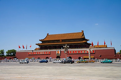 未成年人黄片视频软件：赛车游戏化身网安卫士，极速净化守护数字未来今日上线-3